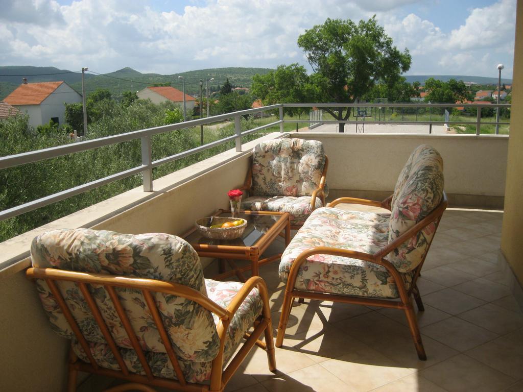 Apartment Promona Drnis Drniš Exterior foto