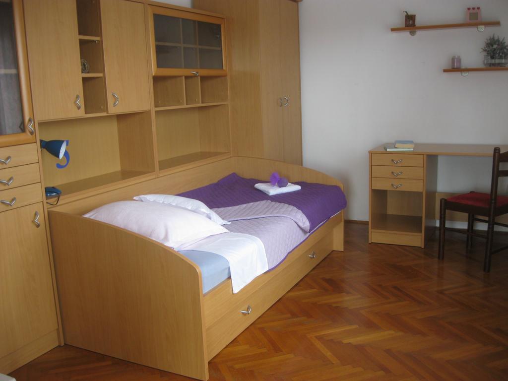 Apartment Promona Drnis Drniš Exterior foto