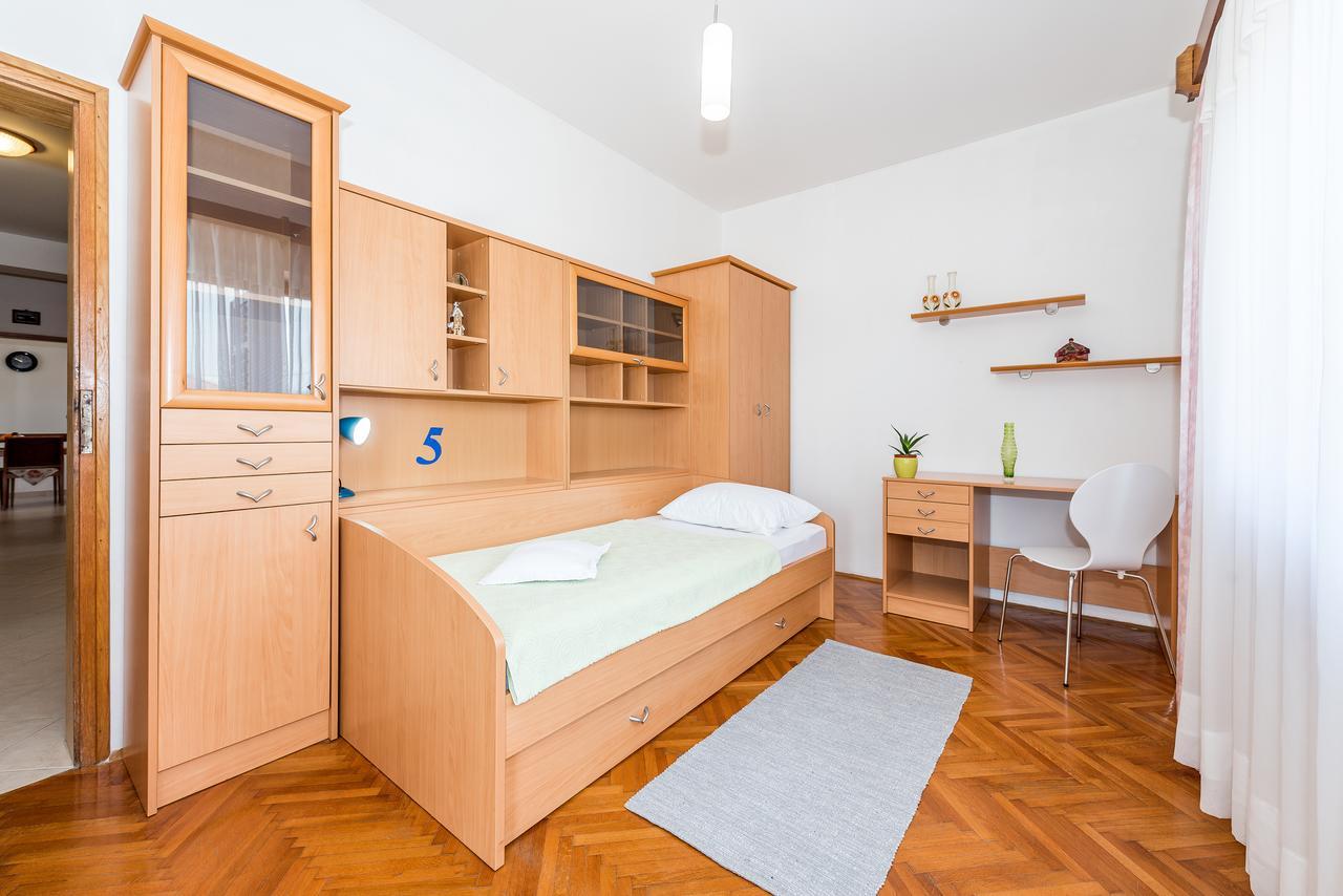 Apartment Promona Drnis Drniš Exterior foto