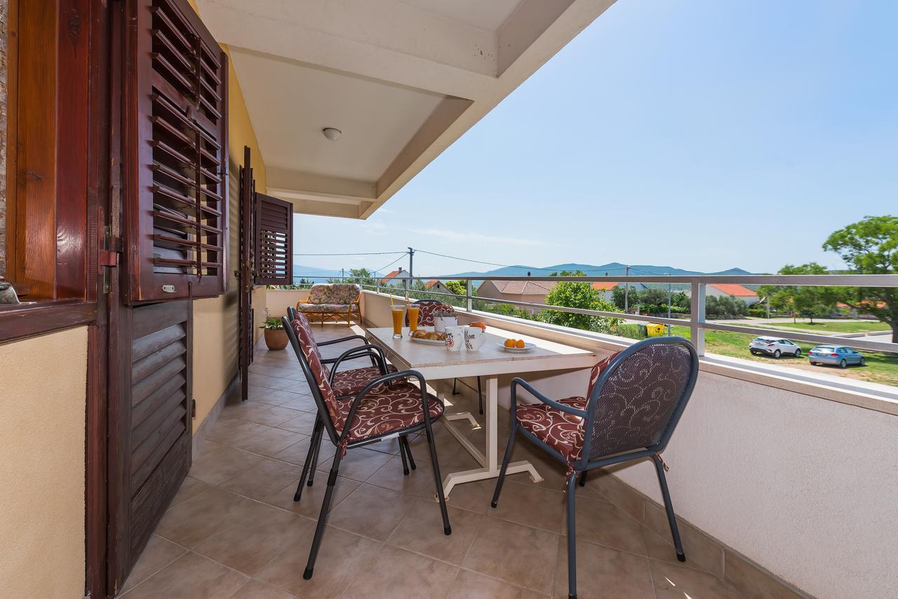 Apartment Promona Drnis Drniš Exterior foto